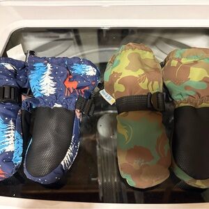 Kids Winter Mittens Set - Blue and Green